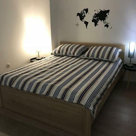 Orhideja Osijek Apartamento Exterior foto