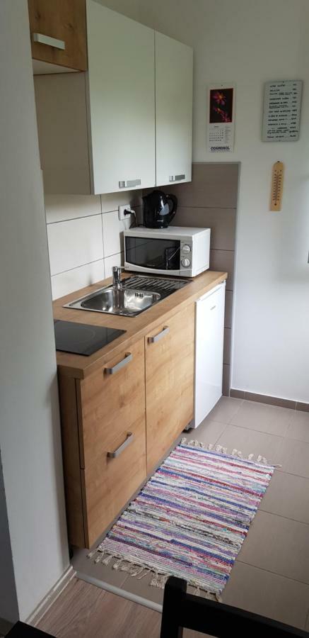 Orhideja Osijek Apartamento Exterior foto